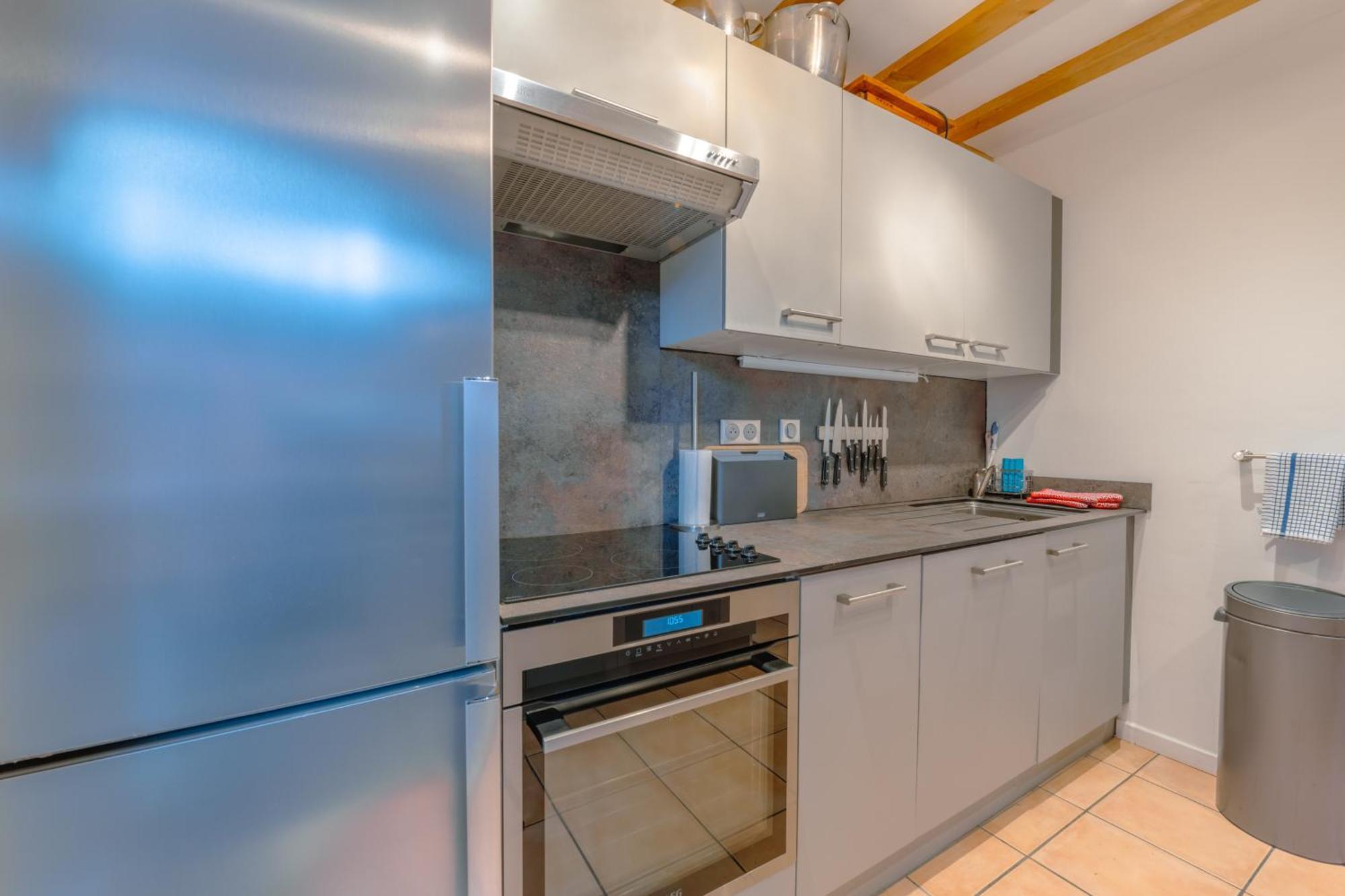 Chalet Muguet Gauche With Hot Tub Sleeps 10 Central Morzine Exterior photo